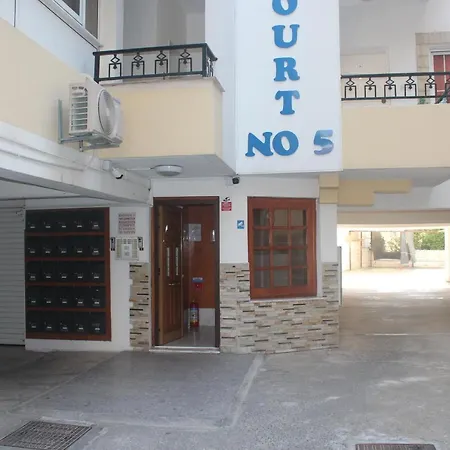 Apartament Helen Milos Court No.5